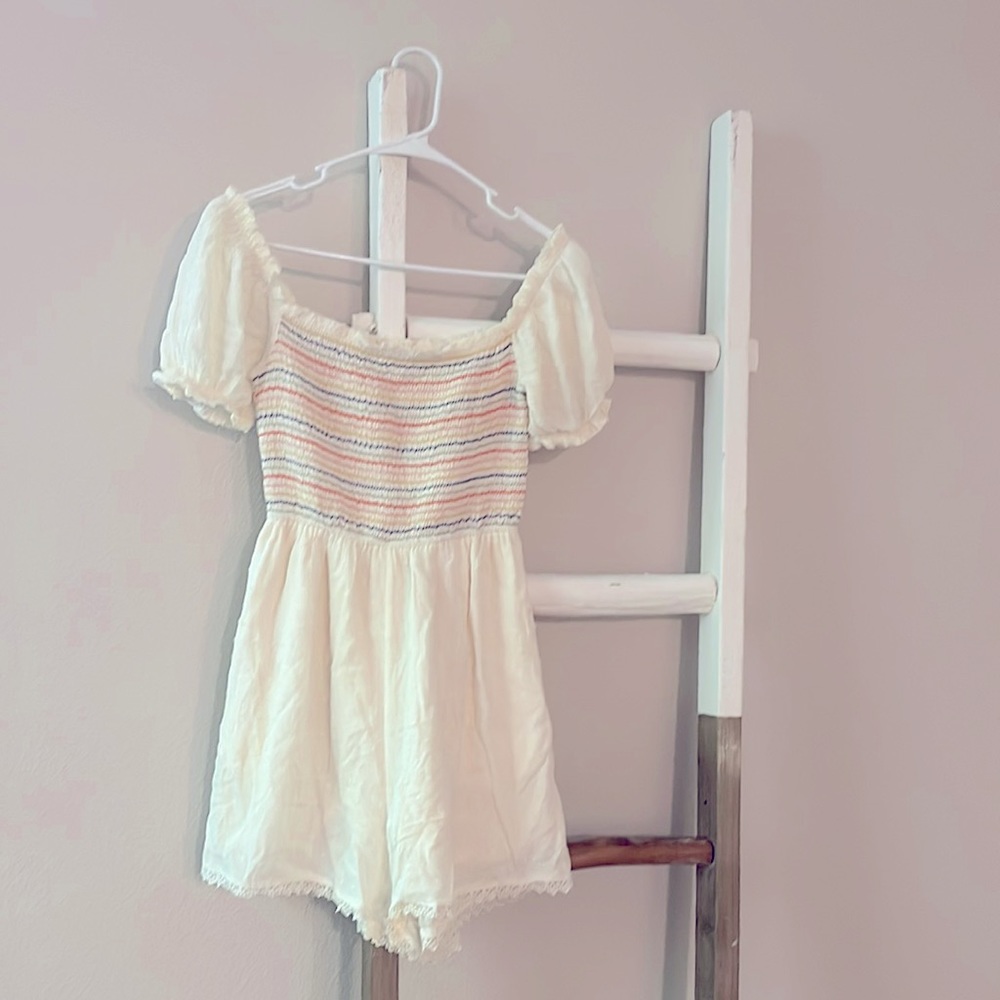 White romper with lace details